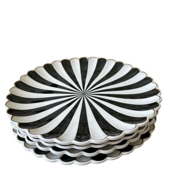 Monterey Bay Fine Porcelain Dinner Plates 11in Black White Scallop Set of 4 NEW - Picture 4 of 10